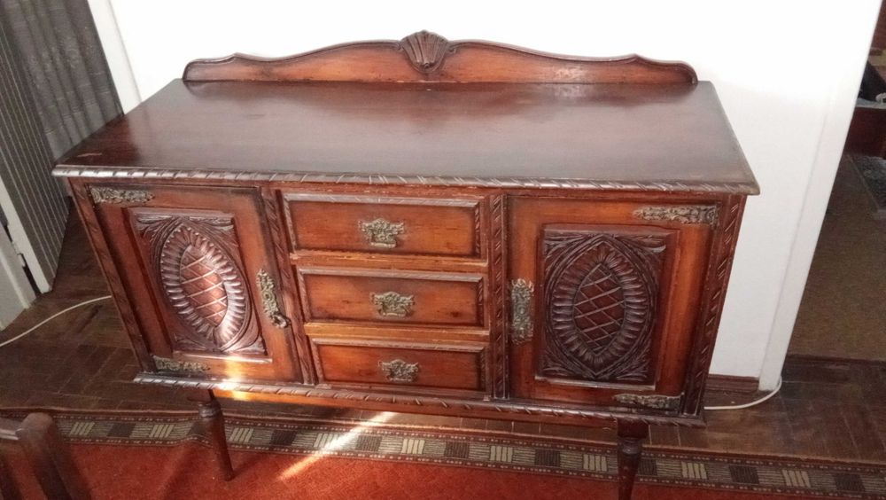 Móveis sala antigos de madeira boa