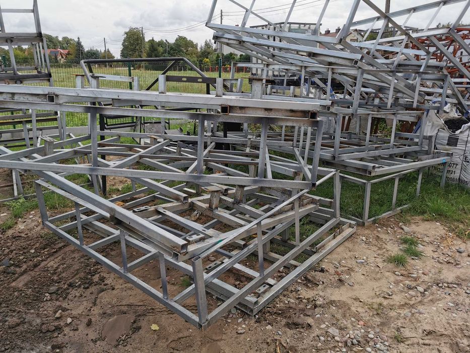 Złom użytkowy stal profile kątowniki ramki ocynkowany