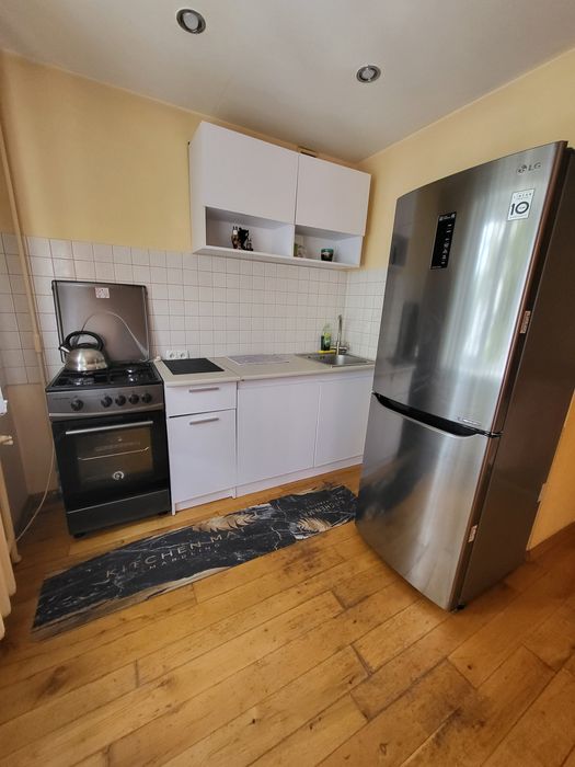 Сдам посуточно 1к.кв студию Дом мебели/Филатова/Черёмушки