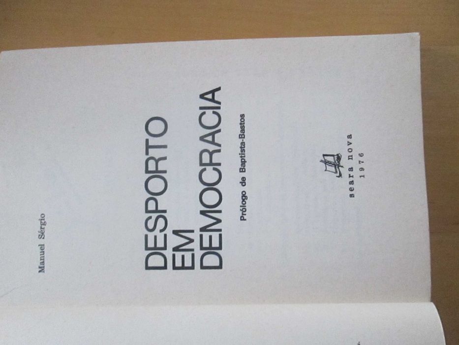 Desporto em Democracia, de Manuel Sérgio