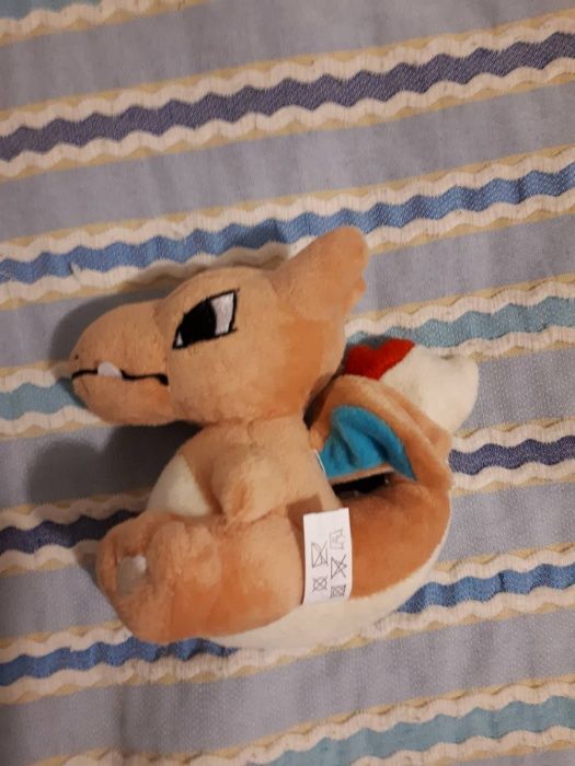 Pokémon peluche Charizard