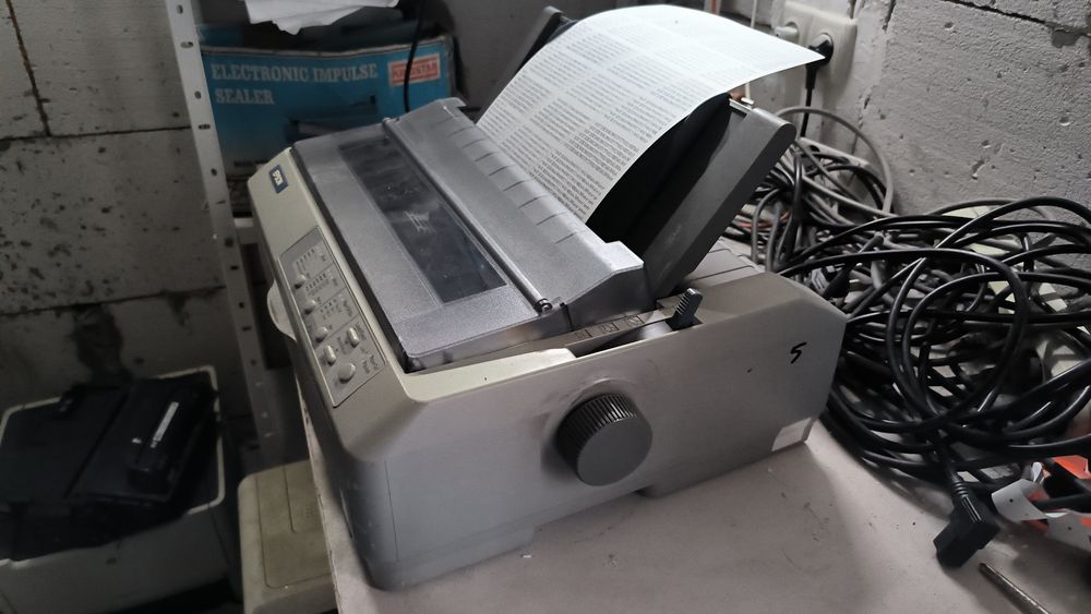 Принтер EPSON FX-890