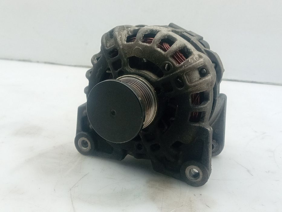 Alternador RENAULT Clio IV (BH_)
