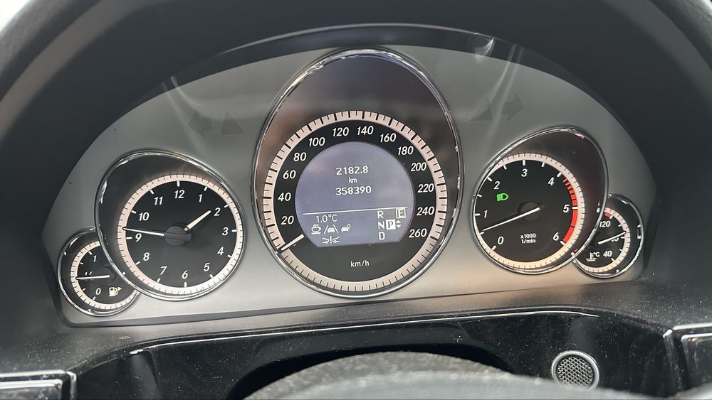 Mercedes E350CDI Avantgarde bogate wyposażenie