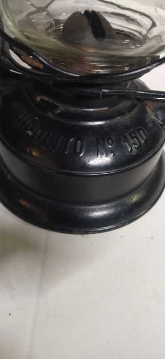 Candeeiro antigo a petróleo