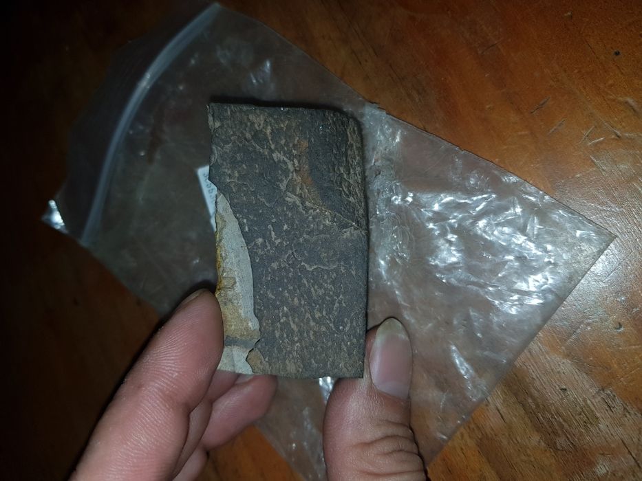 Pedra com ouro puro