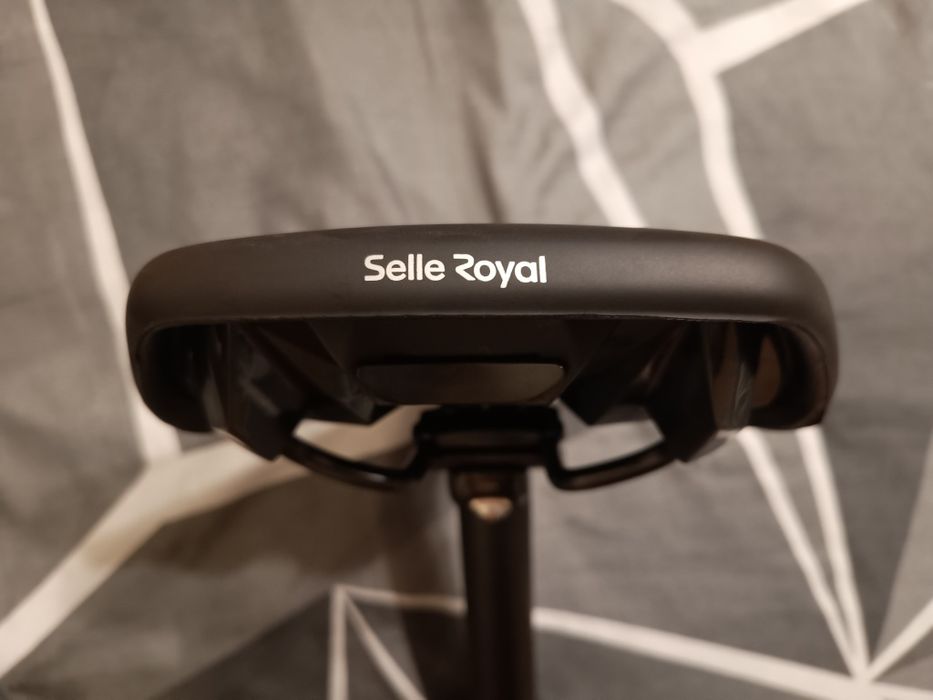 SIODŁO Selle Royal Essenza + SZTYCA Uno Grade Oe
