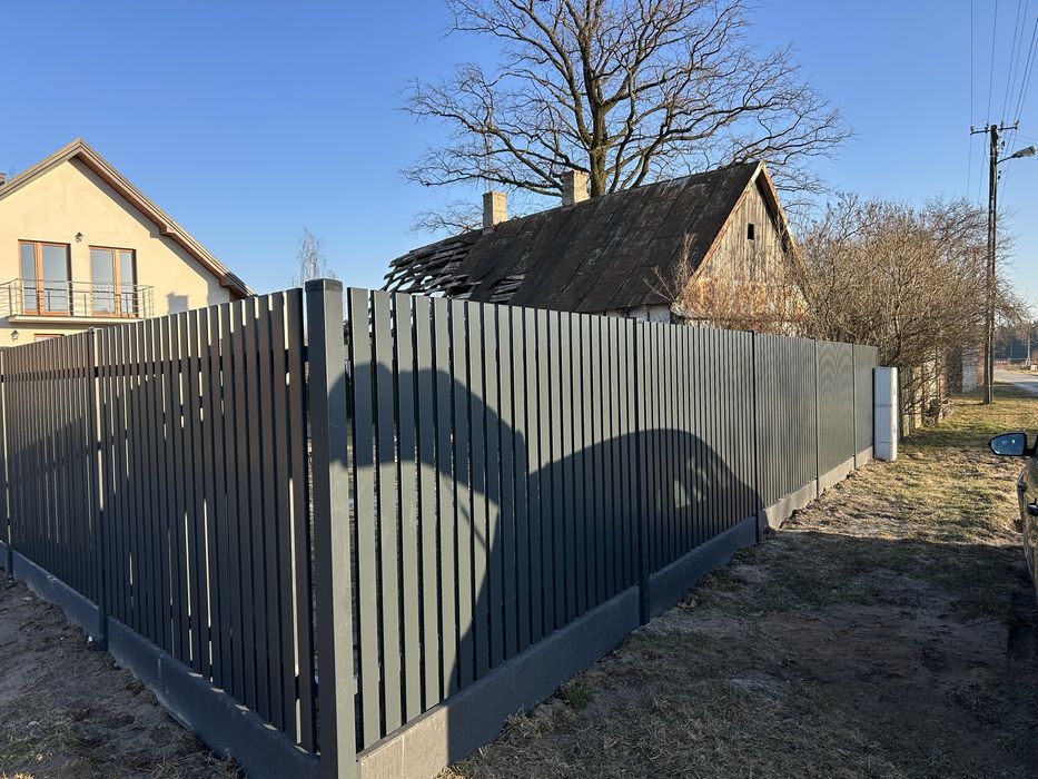 Montaż ogrodzeń panelowych oraz palisadowych