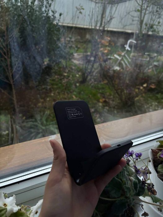 Без проводна зарядка