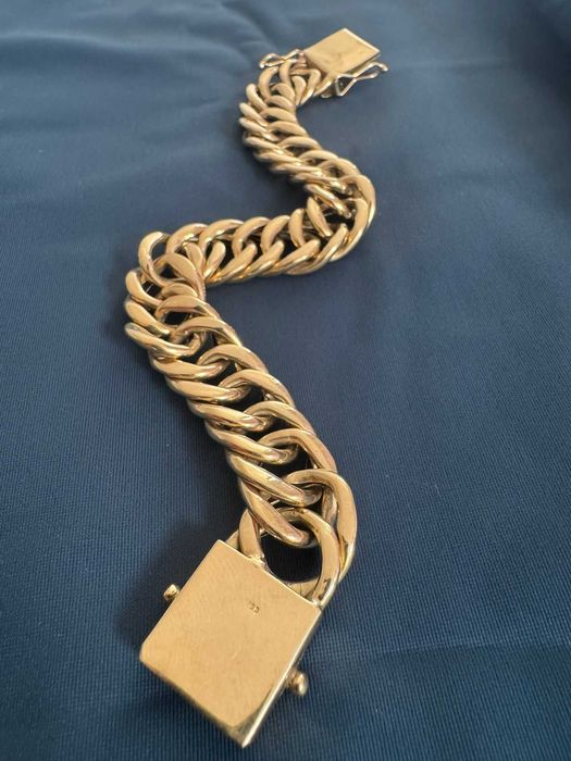 Pulseira J - Ouro 18K - 36gr