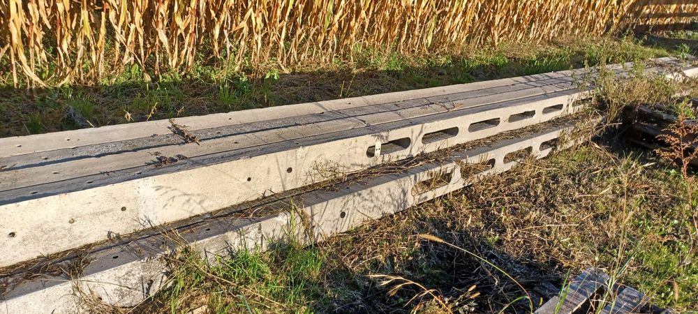 Sprzedam słupy energetyczne betonowe