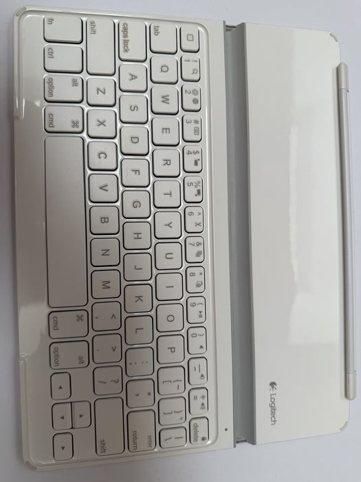 Klawiatura Logitech Ultrathin Keyboard Cover u Y-R0032 do Apple iPad