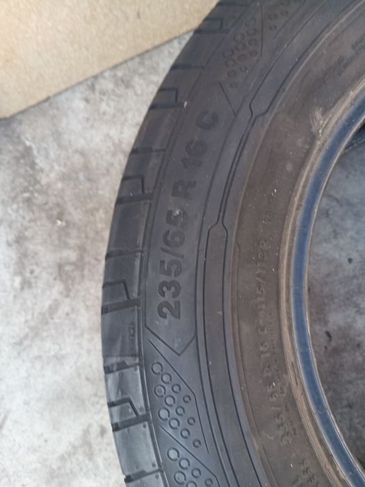 Opona 235/65R16C Continental
