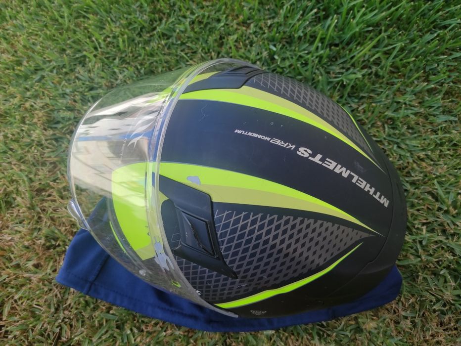 Capacete MT Helmets momentum L