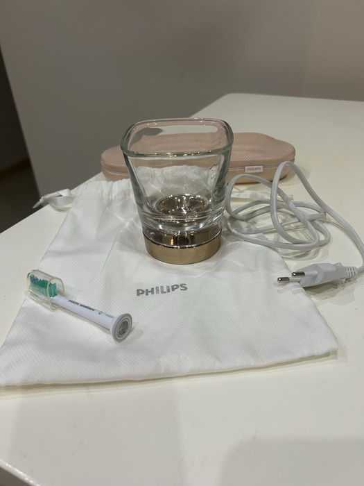 Zestaw ładowarek do szczoteczki sonicznej philips