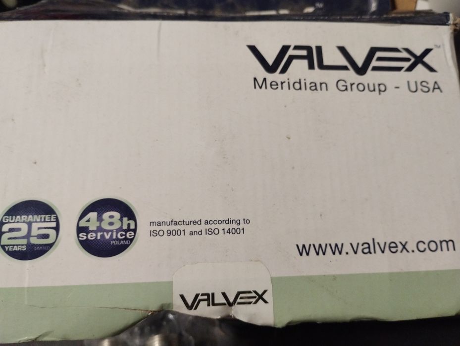 Nowy Kran na ścianę z długą wylewką