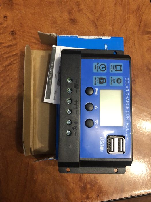 Продам контролер заряду сонячноі панелі