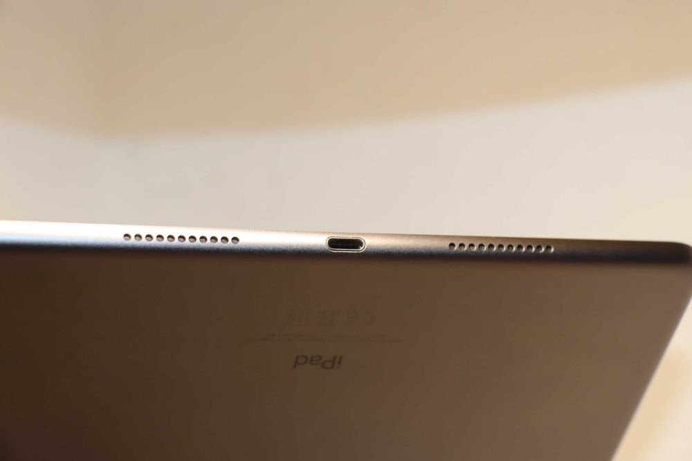 Apple iPad Air 3 Wi-Fi 64GB Space Gray A2152,ідеальний стан!АКБ 93,МДМ