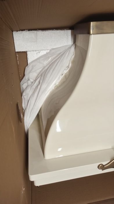 Okap przyścienny SMEG KCM900PO szer 90 cm kremowy wykończenia mosiądz