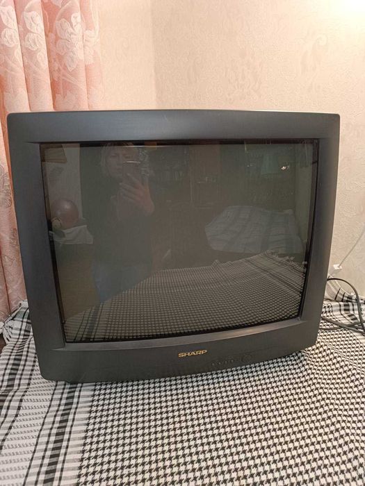 Телевизор цветной SHARP