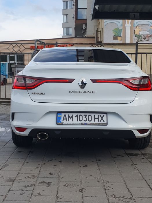 Автомобіль Рено Меган 4