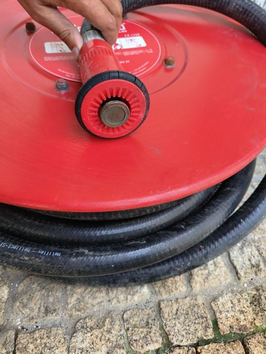 Carretel de Incêndio BIA25 com Mangueira de 25 M