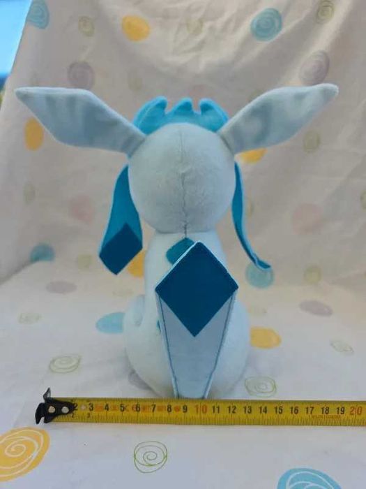 pokémon peluche do pokémon glaceon da tomy