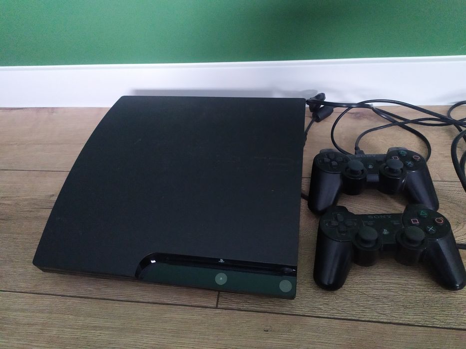 Konsola PlayStation 3 + 2 pady