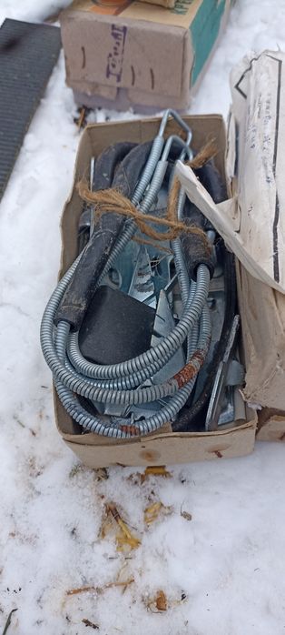 Кріплення для лиж СРСР ,Крепление лыжное на пружинах универсальное