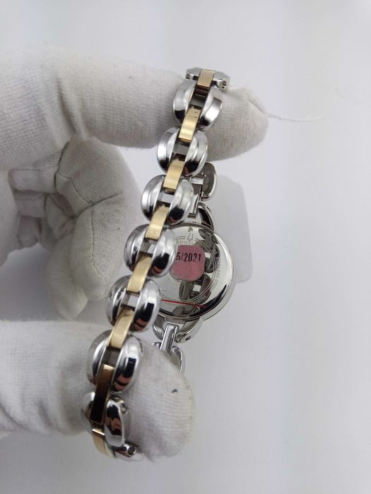 Японские женские часы камни Swarovski, Bulova 98L208 в подарок девушке