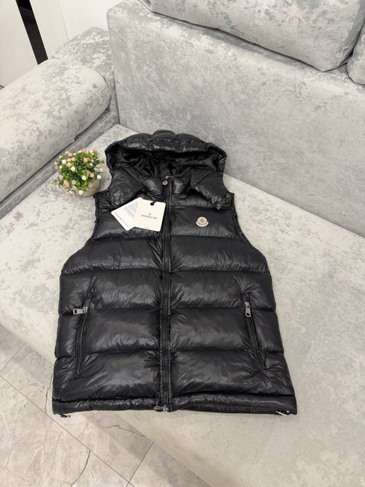 Безрукавка/Жилетка Moncler Maya чорна S, M, L, XL, XXL | Бірки | Преміальна якість | Стильна модель | ДЕШЕВО | ОРИГІНАЛ