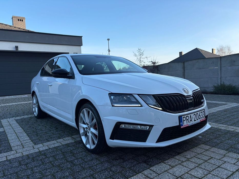 Skoda Octavia 2.0 TSI 230KM RS Full LED Navi Super Stan