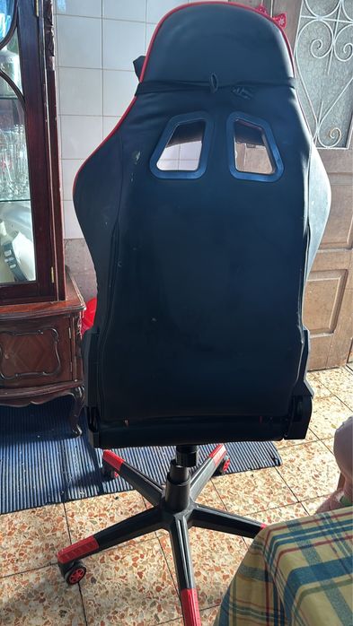 Cadeira gamer em bom estado