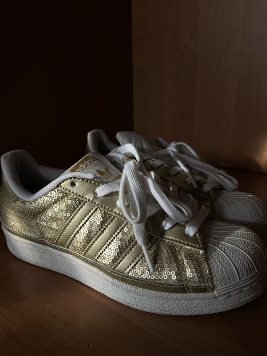 Adidas superstar
