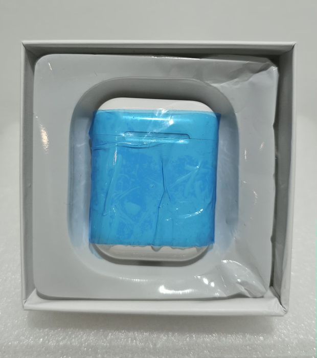 Auriculares sem fios Bluetooth i12 TWS.