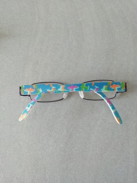 Okulary, oprawki, dziecięce do lat 10 przypuszczalnie