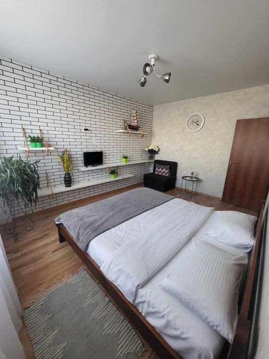 Посуточно 1-ком.кв.Одесса ЖМ"7 небо"  Свет есть 7 км,Метро,Артвиль