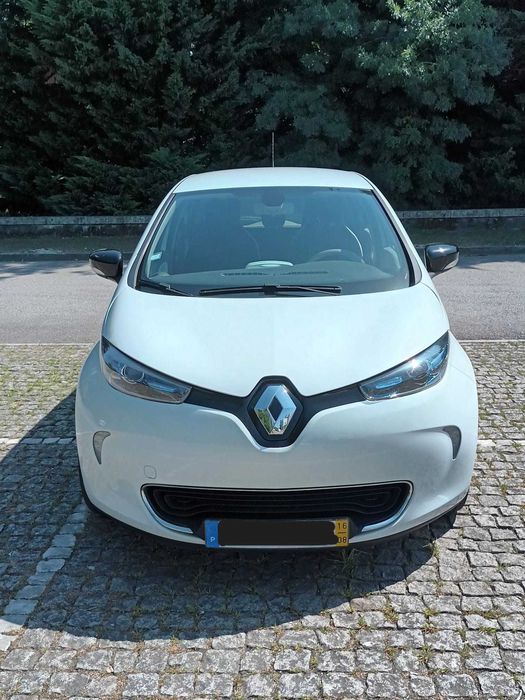 Renault ZOE R240, 22kW c/ bateria própria