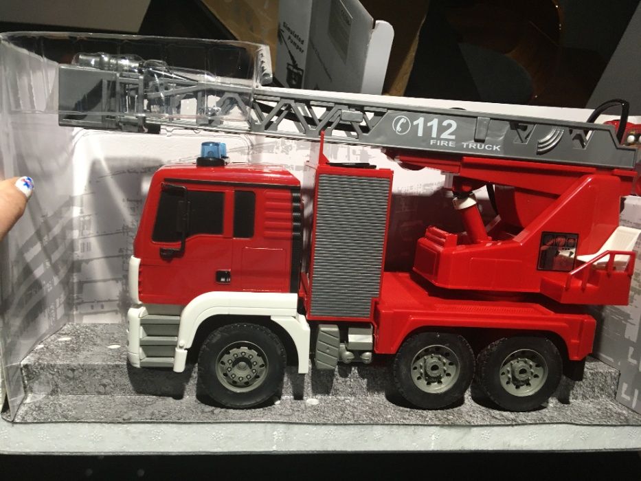Wóz strażacki 1:20 FireTruck 2.4GHz