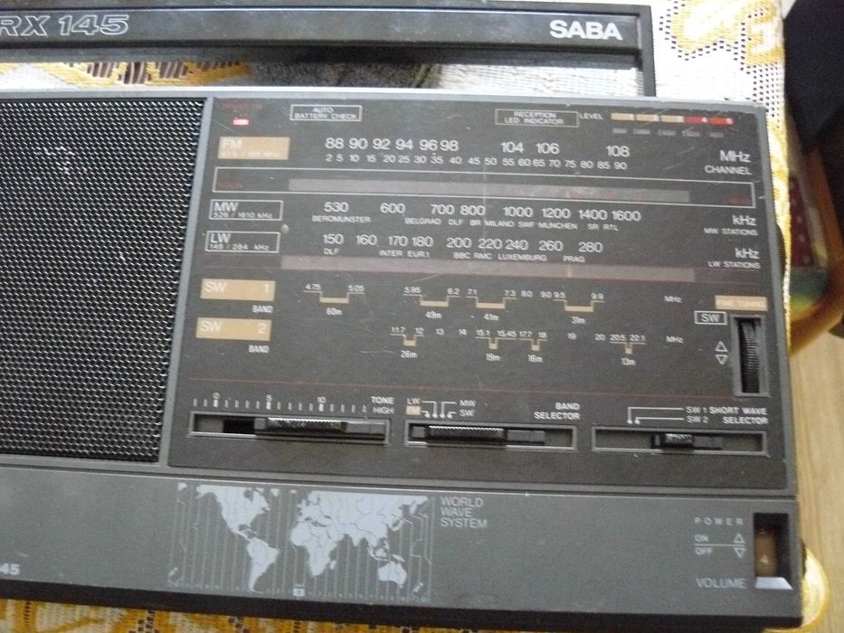 Radio przenośne tranzystorowe Saba RX 145 świetny odbiór 3 zakresy