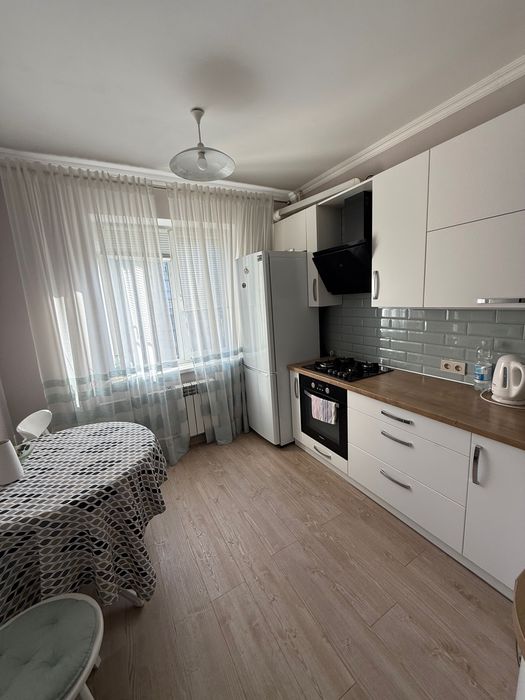 Продам 3к квартиру Героїв Крут