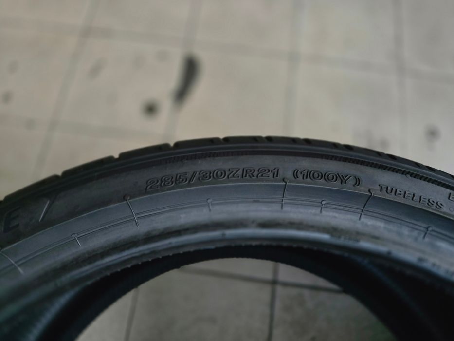 Pneus 285/30 R21 Bridgestone Potenza Sport – 95%