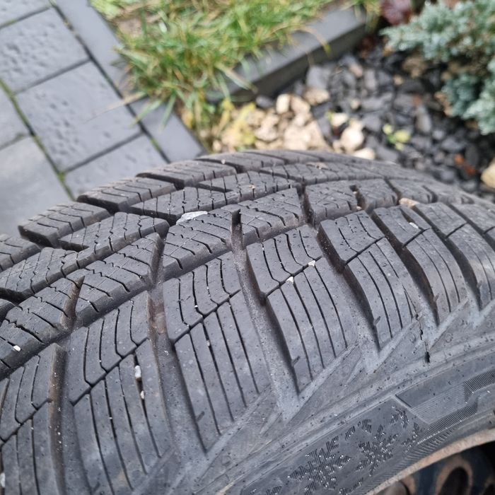 Opony zimowe BARUM Polaris 205/55/16cali z 2023 8mm