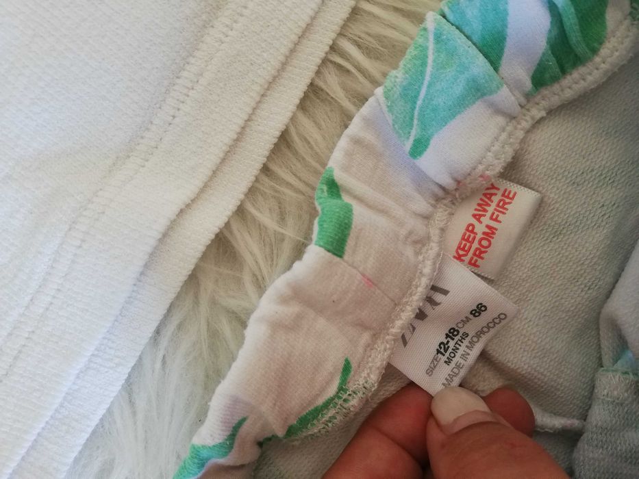 ZARA komplet biało zielony liście top + spodenki r. 86 cm 12-18m.