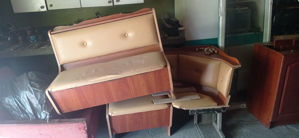 Продам кухонный уголок