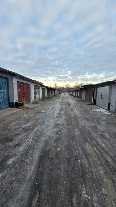 Duży garaż,  Sosnowiec- Niwka