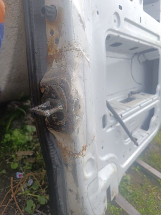 Задні двері спрінтер 519 CDI