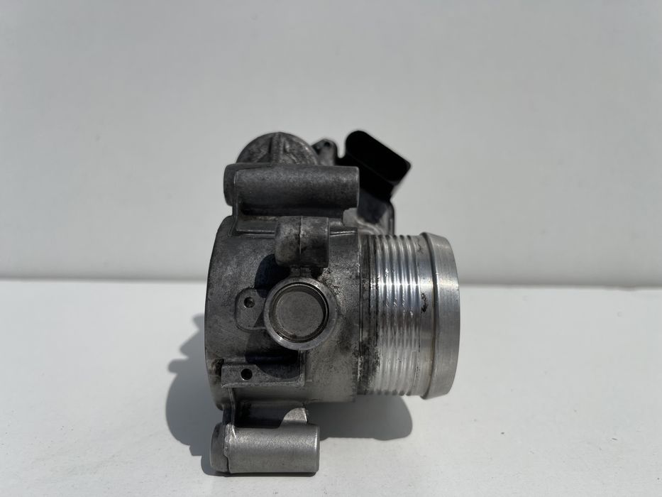 Дросельна заслонка Passat B6 B7 дроссельная заслонка 2.0 TDI CBA CBAB CBAD 103 KW 03L128063E 03L128063 140 к. с.