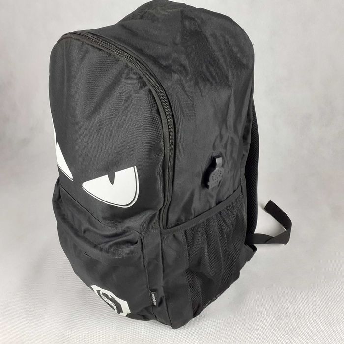 Plecaki fluorescencyjne z piórnikiem - świecą w ciemności !