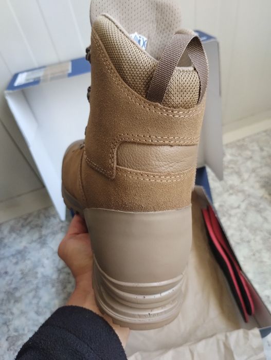 Хаікс Непал про , Haix Népal 2.0